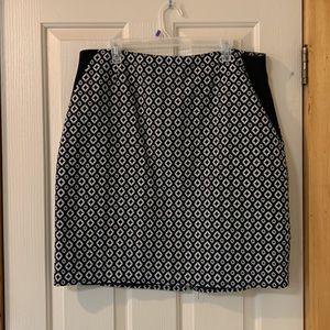 Black and White Patterned Women's Skirt